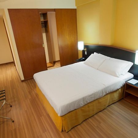 Hotel Moncloa ساو باولو المظهر الخارجي الصورة