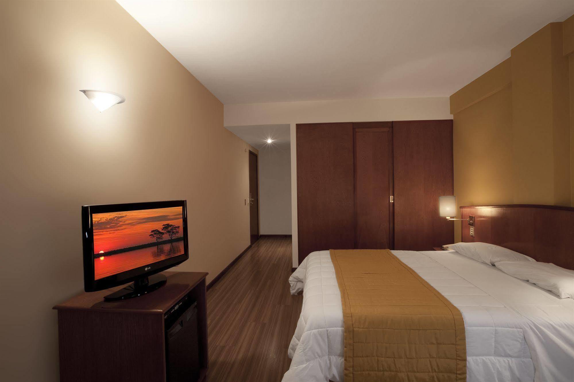 Hotel Moncloa ساو باولو المظهر الخارجي الصورة